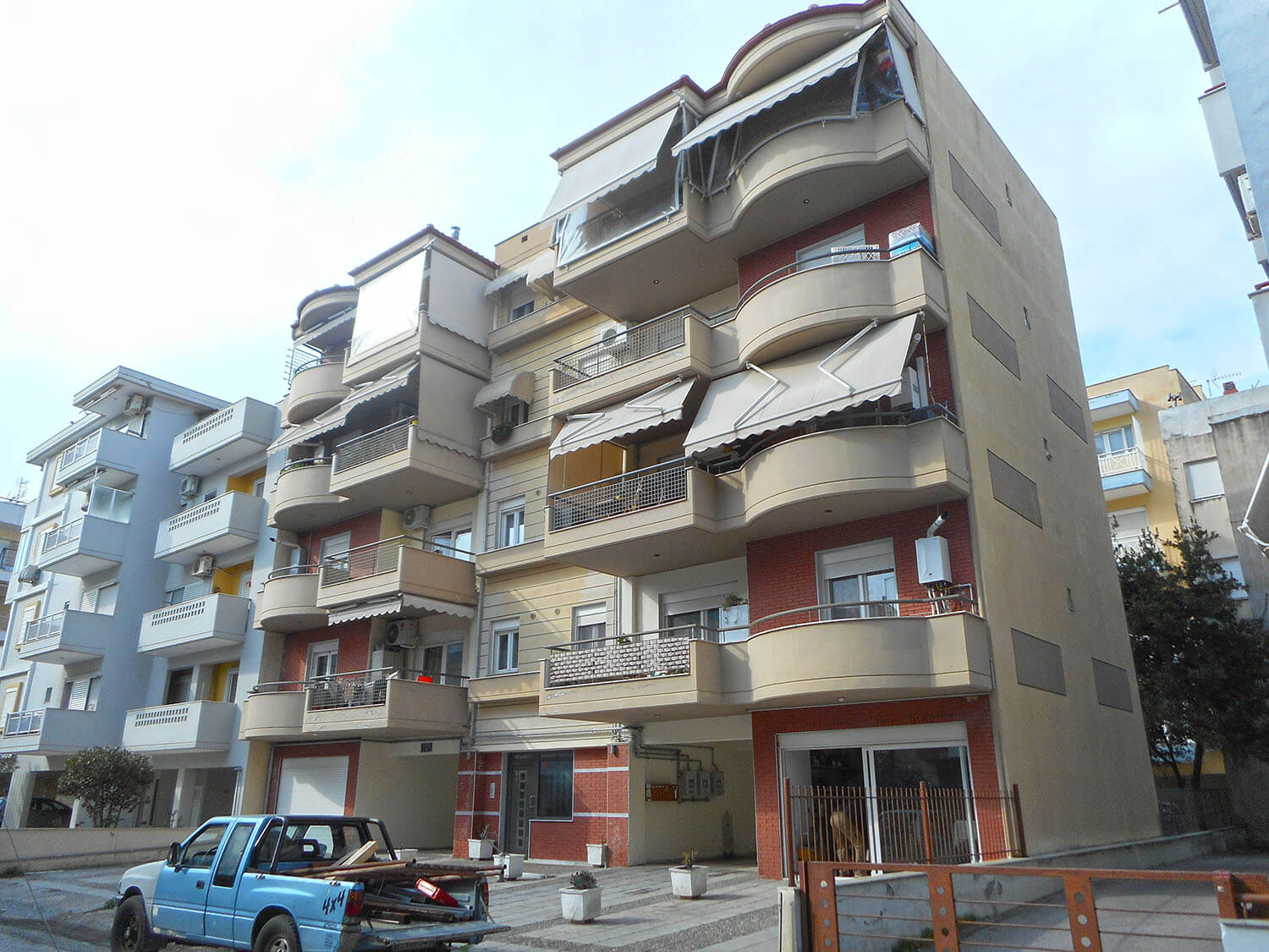 Apartment building in Perea, Thessaloniki 2