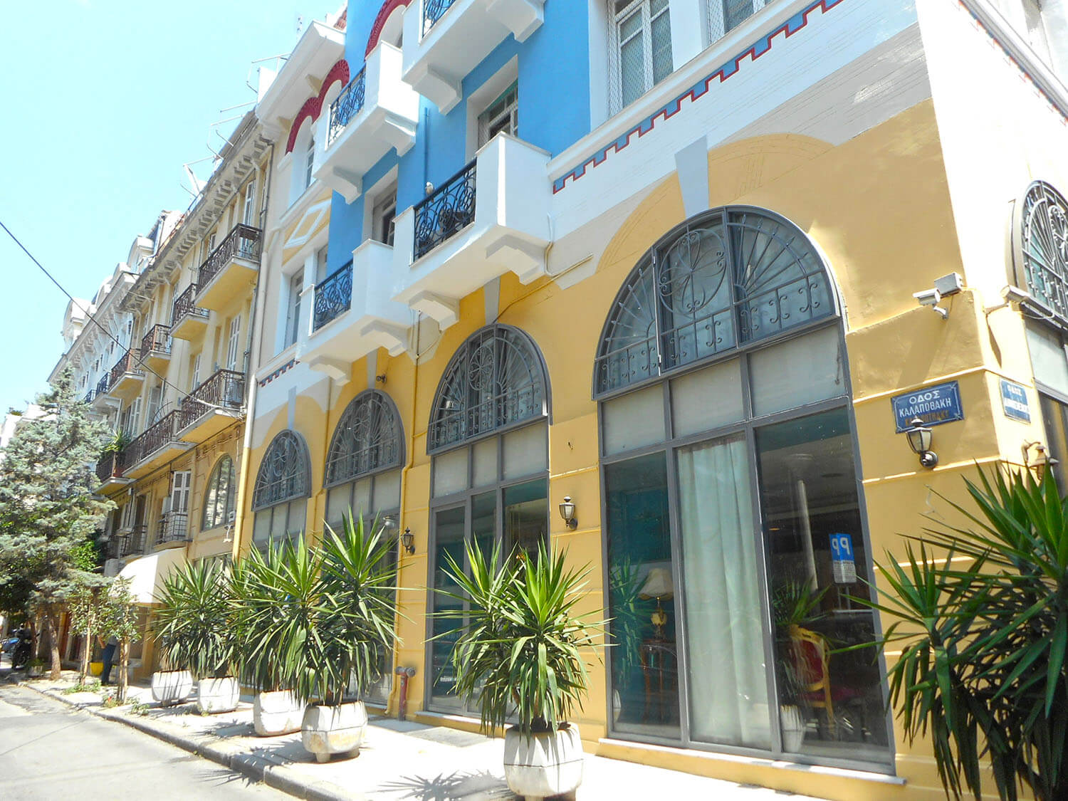 Maintenance - renovation of preserved building in the center of Thessaloniki 2